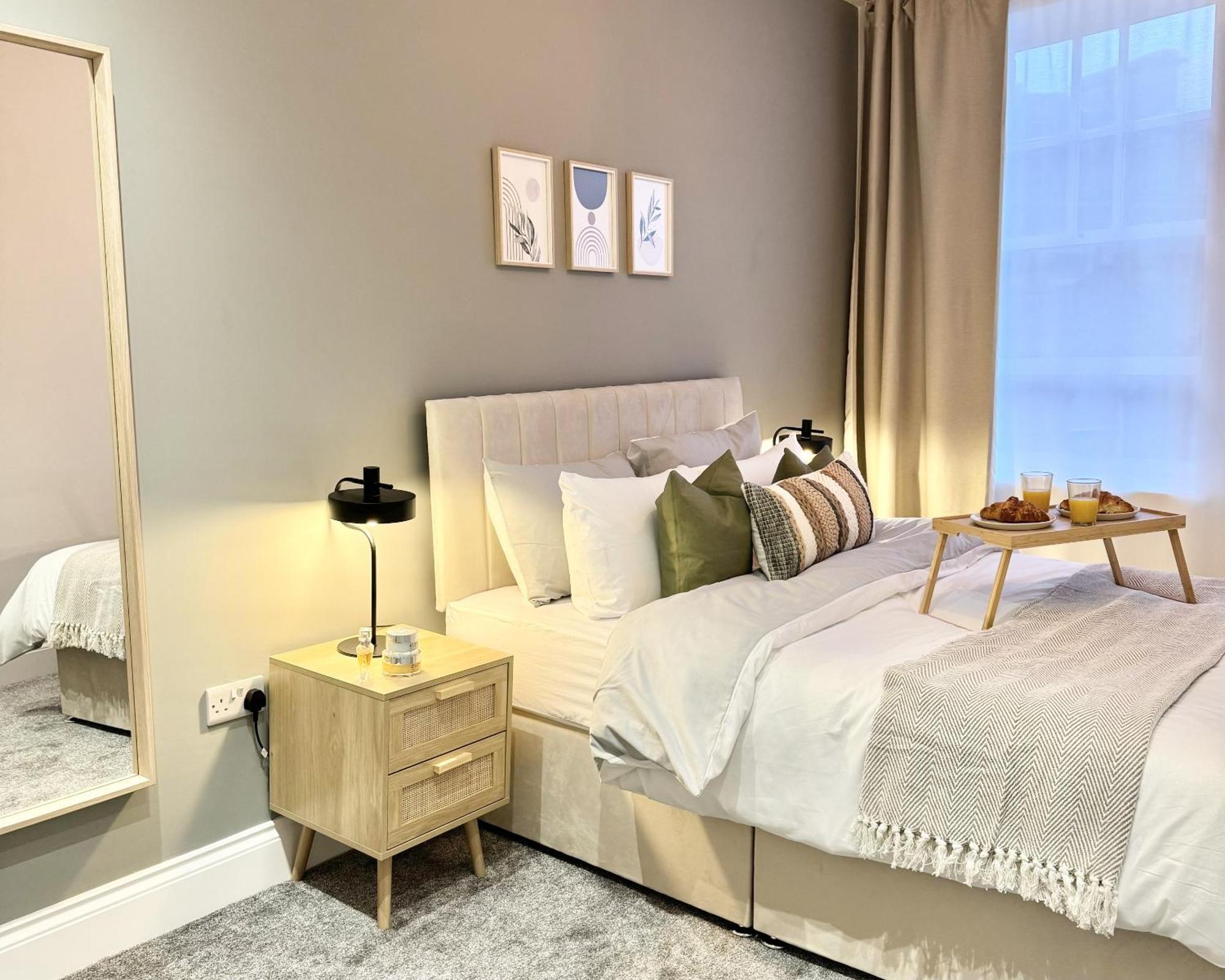 The Yorkshire Crown - Luxury Apartment - Free Parking Nearby Harrogate Eksteriør billede