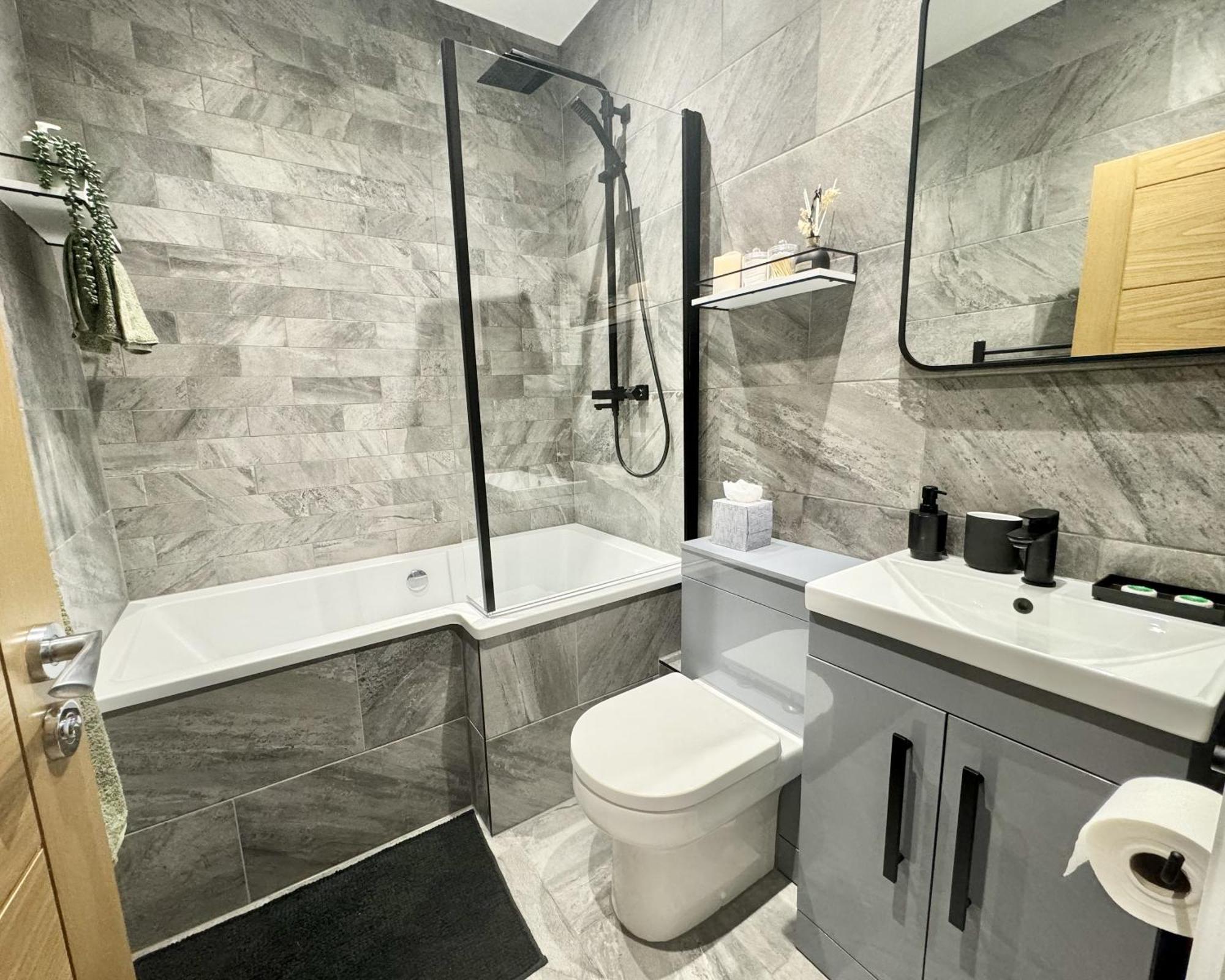The Yorkshire Crown - Luxury Apartment - Free Parking Nearby Harrogate Eksteriør billede